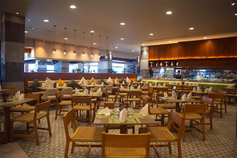 SBS26_Resort-Market